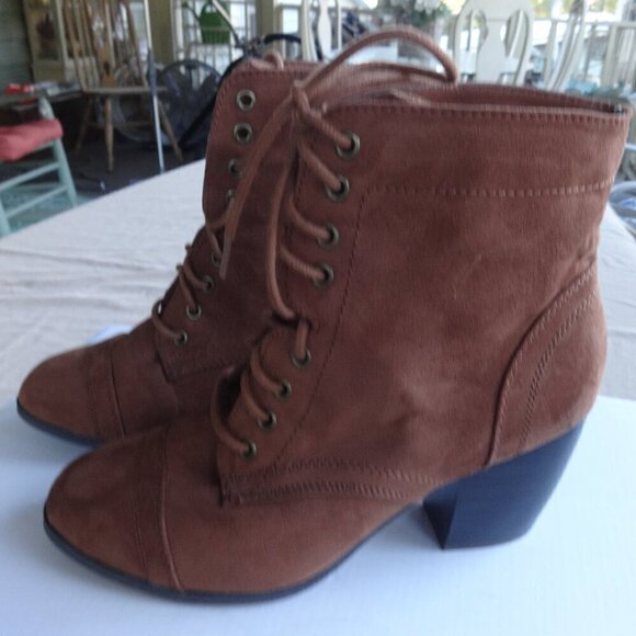Charlotte Russe women's boots, size 8, brown suede 2" stacked heel, lace up,soft - Picture 2 of 16